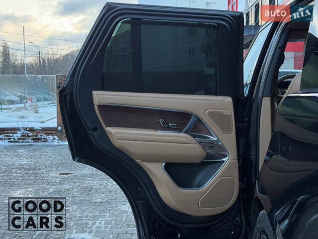 Чорний Ленд Ровер Рендж Ровер, об'ємом двигуна 3 л та пробігом 96 тис. км за 165000 $, фото 25 на Automoto.ua
