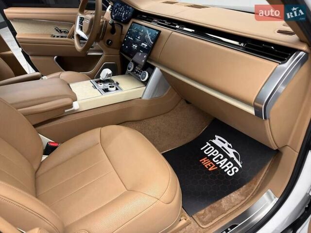 Черный Ленд Ровер Рендж Ровер, объемом двигателя 3 л и пробегом 32 тыс. км за 255000 $, фото 83 на Automoto.ua