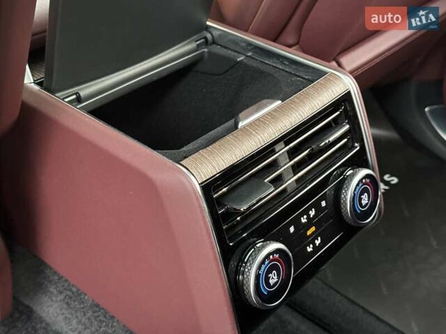 Чорний Ленд Ровер Рендж Ровер, об'ємом двигуна 4.39 л та пробігом 57 тис. км за 176000 $, фото 43 на Automoto.ua