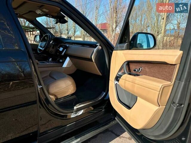 Чорний Ленд Ровер Рендж Ровер, об'ємом двигуна 4.39 л та пробігом 64 тис. км за 179900 $, фото 51 на Automoto.ua