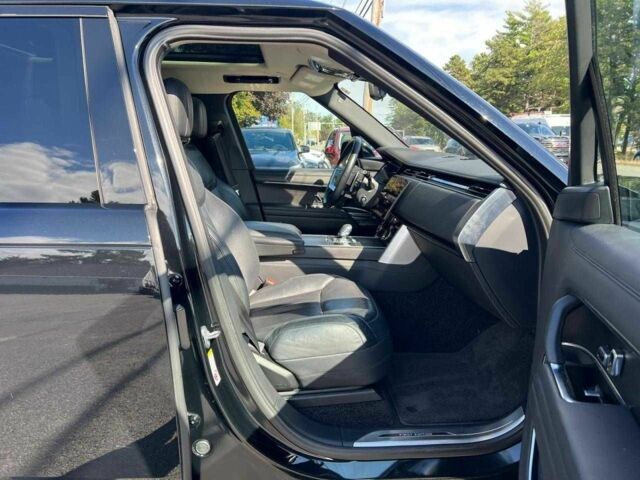 Чорний Ленд Ровер Рендж Ровер, об'ємом двигуна 4.4 л та пробігом 23 тис. км за 72000 $, фото 4 на Automoto.ua