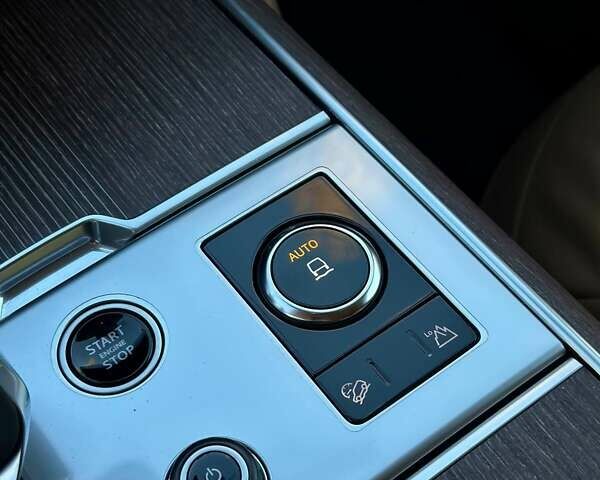 Чорний Ленд Ровер Рендж Ровер, об'ємом двигуна 4.39 л та пробігом 64 тис. км за 179900 $, фото 42 на Automoto.ua