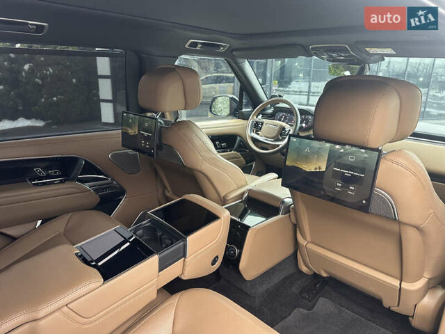 Черный Ленд Ровер Рендж Ровер, объемом двигателя 4.4 л и пробегом 61 тыс. км за 201000 $, фото 16 на Automoto.ua