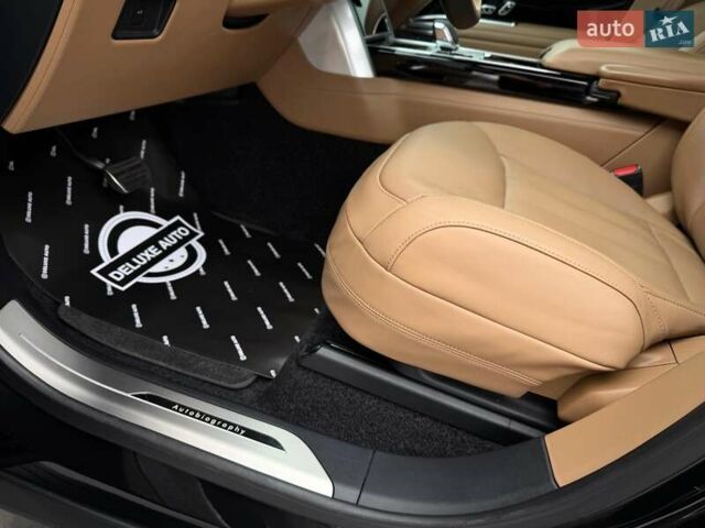 Черный Ленд Ровер Рендж Ровер, объемом двигателя 4.39 л и пробегом 67 тыс. км за 185000 $, фото 92 на Automoto.ua