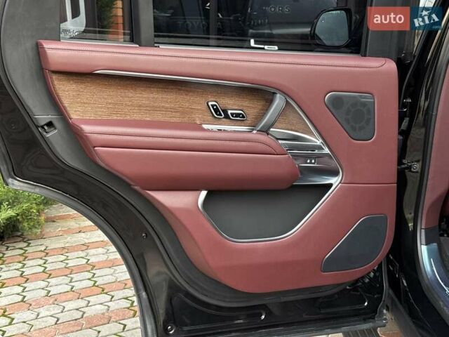 Чорний Ленд Ровер Рендж Ровер, об'ємом двигуна 4.39 л та пробігом 57 тис. км за 176000 $, фото 38 на Automoto.ua