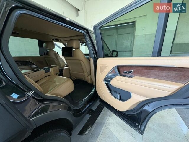 Чорний Ленд Ровер Рендж Ровер, об'ємом двигуна 3 л та пробігом 99 тис. км за 153000 $, фото 18 на Automoto.ua