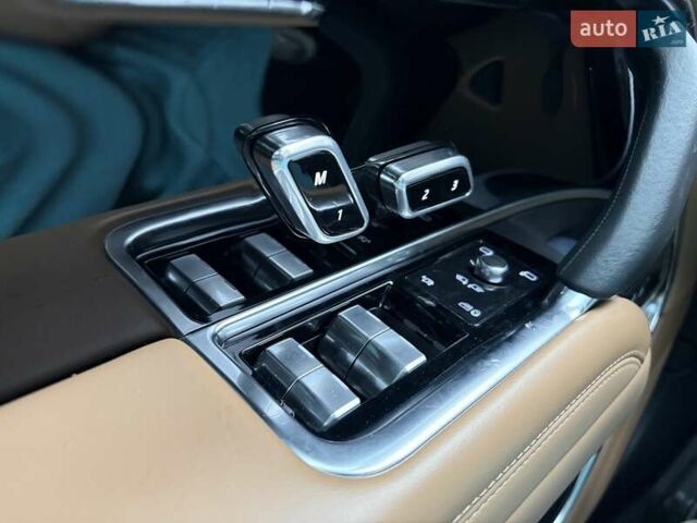 Черный Ленд Ровер Рендж Ровер, объемом двигателя 3 л и пробегом 40 тыс. км за 177333 $, фото 51 на Automoto.ua