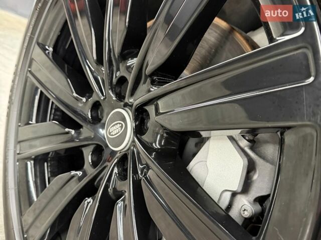 Черный Ленд Ровер Рендж Ровер, объемом двигателя 4.39 л и пробегом 46 тыс. км за 174000 $, фото 21 на Automoto.ua