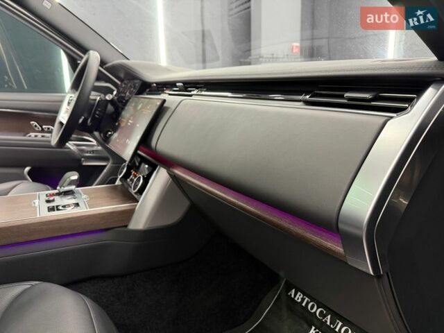 Черный Ленд Ровер Рендж Ровер, объемом двигателя 4.39 л и пробегом 46 тыс. км за 174000 $, фото 67 на Automoto.ua