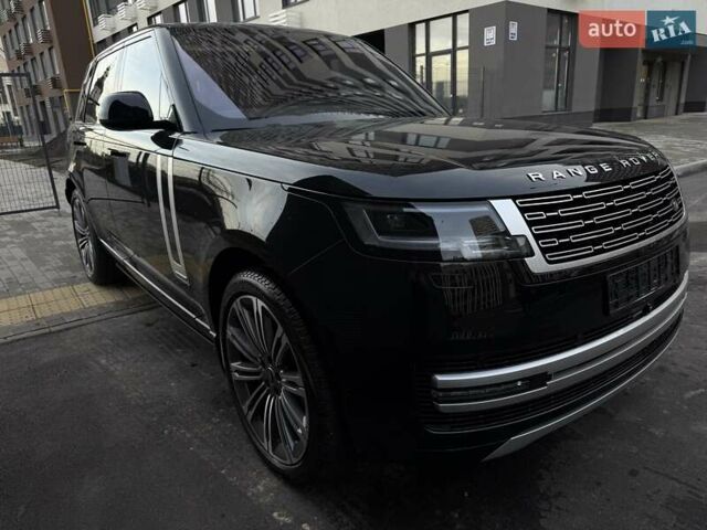 Ленд Ровер Рендж Ровер 2023 в Киеве на Automoto.ua Черный Ленд Ровер Рендж Ровер, объемом двигателя 4.39 л и пробегом 19 тыс. км за 221000 $, фото 36 на Automoto.ua
