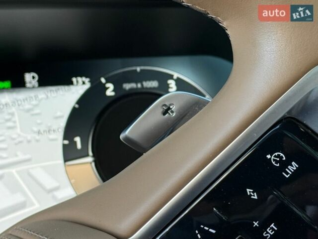 Чорний Ленд Ровер Рендж Ровер, об'ємом двигуна 3 л та пробігом 31 тис. км за 159000 $, фото 66 на Automoto.ua