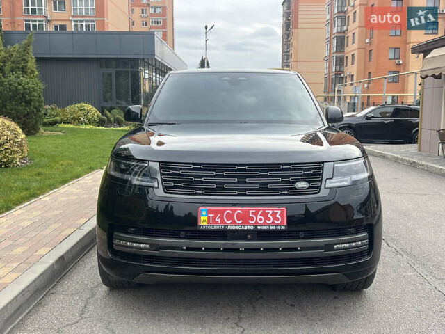 Ленд Ровер Рендж Ровер 2023 в Днепре (Днепропетровске) на Automoto.ua Черный Ленд Ровер Рендж Ровер, объемом двигателя 4.4 л и пробегом 20 тыс. км за 165000 $, фото 5 на Automoto.ua