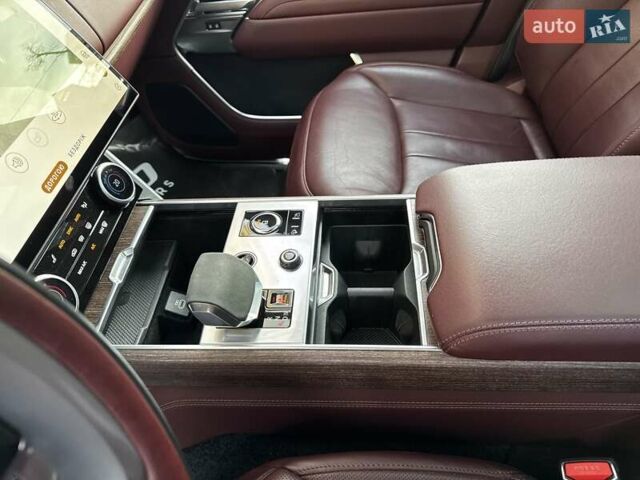 Чорний Ленд Ровер Рендж Ровер, об'ємом двигуна 4.39 л та пробігом 57 тис. км за 176000 $, фото 22 на Automoto.ua