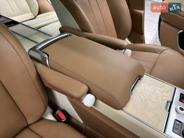 Черный Ленд Ровер Рендж Ровер, объемом двигателя 3 л и пробегом 32 тыс. км за 255000 $, фото 88 на Automoto.ua