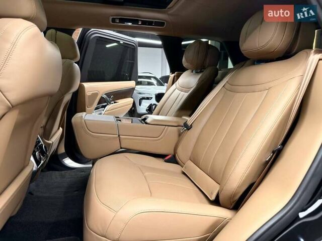 Ленд Ровер Рендж Ровер 2023 в Киеве на Automoto.ua Черный Ленд Ровер Рендж Ровер, объемом двигателя 3 л и пробегом 29 тыс. км за 187800 $, фото 47 на Automoto.ua