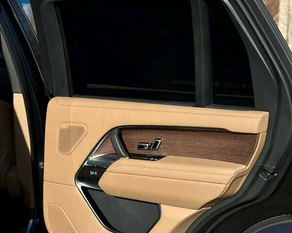 Чорний Ленд Ровер Рендж Ровер, об'ємом двигуна 4.39 л та пробігом 64 тис. км за 179900 $, фото 61 на Automoto.ua