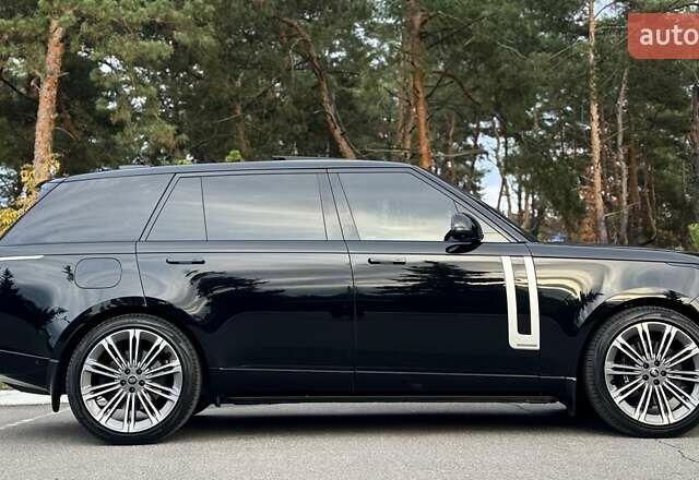 Черный Ленд Ровер Рендж Ровер, объемом двигателя 4.39 л и пробегом 70 тыс. км за 163000 $, фото 2 на Automoto.ua