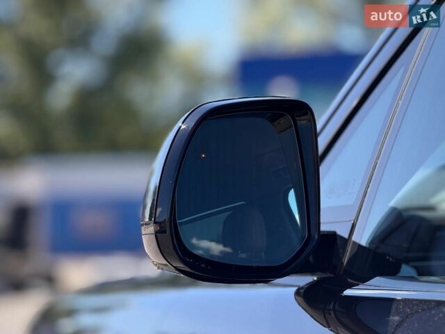 Чорний Ленд Ровер Рендж Ровер, об'ємом двигуна 4.39 л та пробігом 49 тис. км за 165000 $, фото 12 на Automoto.ua