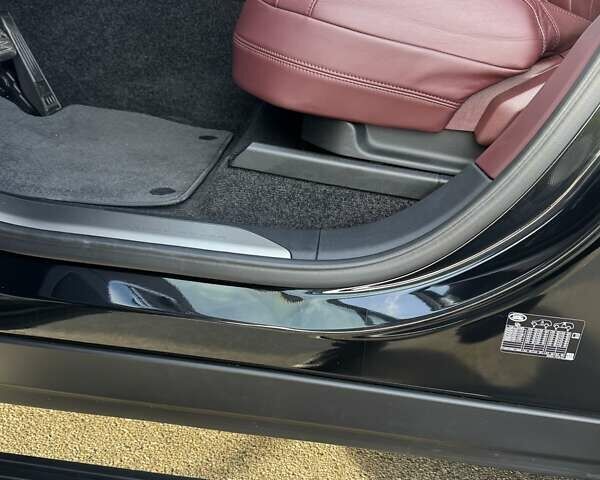 Чорний Ленд Ровер Рендж Ровер, об'ємом двигуна 3 л та пробігом 37 тис. км за 147000 $, фото 30 на Automoto.ua