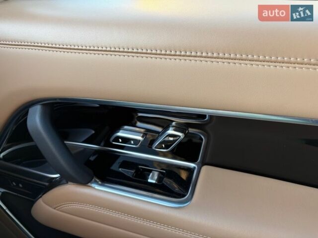 Чорний Ленд Ровер Рендж Ровер, об'ємом двигуна 3 л та пробігом 40 тис. км за 173000 $, фото 51 на Automoto.ua