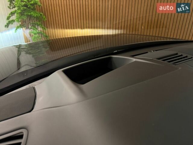 Черный Ленд Ровер Рендж Ровер, объемом двигателя 4.39 л и пробегом 70 тыс. км за 169000 $, фото 29 на Automoto.ua