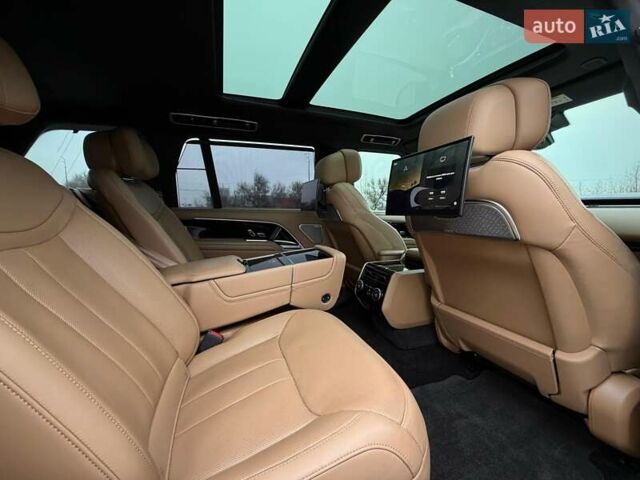 Черный Ленд Ровер Рендж Ровер, объемом двигателя 4.39 л и пробегом 67 тыс. км за 185000 $, фото 52 на Automoto.ua