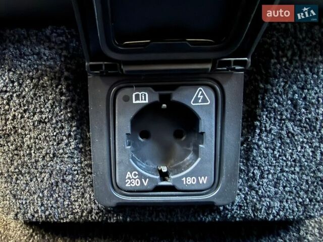 Чорний Ленд Ровер Рендж Ровер, об'ємом двигуна 3 л та пробігом 31 тис. км за 159000 $, фото 58 на Automoto.ua