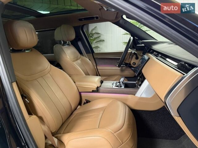 Черный Ленд Ровер Рендж Ровер, объемом двигателя 4.39 л и пробегом 70 тыс. км за 169000 $, фото 36 на Automoto.ua