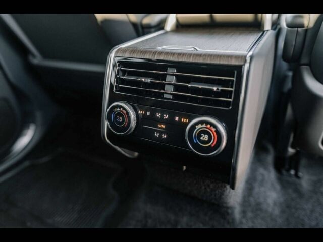 Черный Ленд Ровер Рендж Ровер, объемом двигателя 3 л и пробегом 22 тыс. км за 197000 $, фото 13 на Automoto.ua