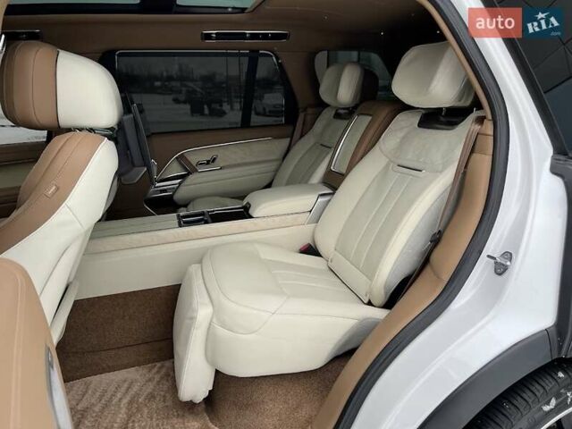 Чорний Ленд Ровер Рендж Ровер, об'ємом двигуна 3 л та пробігом 32 тис. км за 259000 $, фото 26 на Automoto.ua