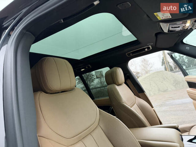 Чорний Ленд Ровер Рендж Ровер, об'ємом двигуна 3 л та пробігом 24 тис. км за 175000 $, фото 19 на Automoto.ua