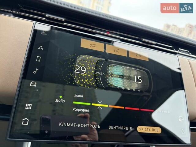 Чорний Ленд Ровер Рендж Ровер, об'ємом двигуна 3 л та пробігом 40 тис. км за 177111 $, фото 65 на Automoto.ua