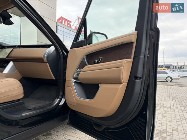 Чорний Ленд Ровер Рендж Ровер, об'ємом двигуна 3 л та пробігом 84 тис. км за 154900 $, фото 32 на Automoto.ua