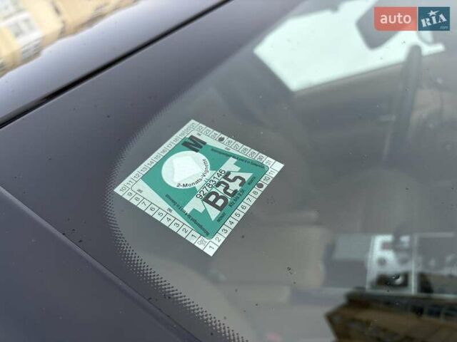 Чорний Ленд Ровер Рендж Ровер, об'ємом двигуна 3 л та пробігом 40 тис. км за 177111 $, фото 17 на Automoto.ua