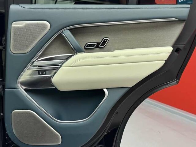 Чорний Ленд Ровер Рендж Ровер, об'ємом двигуна 4.4 л та пробігом 34 тис. км за 268000 $, фото 48 на Automoto.ua