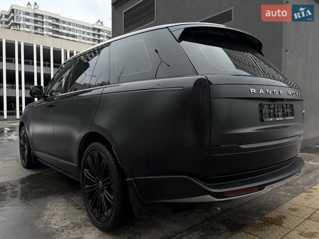 Чорний Ленд Ровер Рендж Ровер, об'ємом двигуна 4.39 л та пробігом 22 тис. км за 184444 $, фото 3 на Automoto.ua