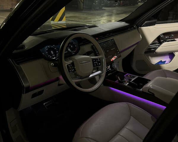 Черный Ленд Ровер Рендж Ровер, объемом двигателя 4.39 л и пробегом 21 тыс. км за 205000 $, фото 7 на Automoto.ua