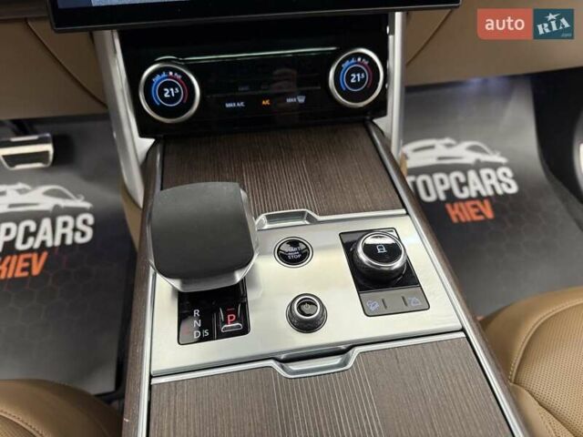 Ленд Ровер Рендж Ровер 2023 в Киеве на Automoto.ua Черный Ленд Ровер Рендж Ровер, объемом двигателя 3 л и пробегом 35 тыс. км за 209990 $, фото 60 на Automoto.ua