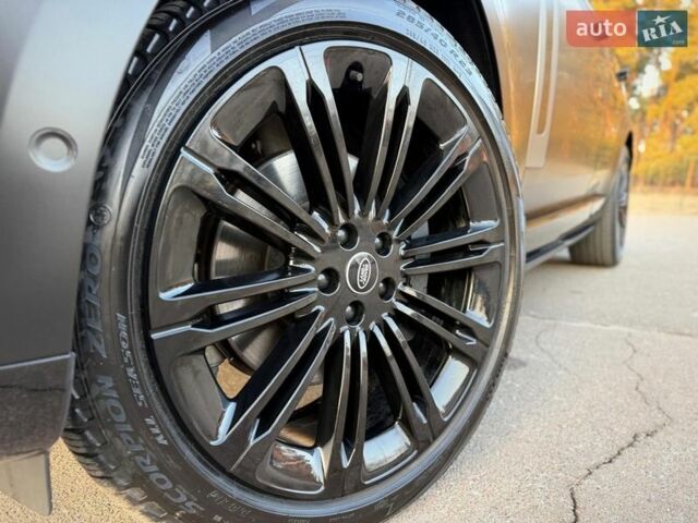 Чорний Ленд Ровер Рендж Ровер, об'ємом двигуна 3 л та пробігом 9 тис. км за 179900 $, фото 35 на Automoto.ua