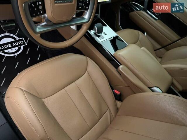 Черный Ленд Ровер Рендж Ровер, объемом двигателя 4.39 л и пробегом 67 тыс. км за 185000 $, фото 88 на Automoto.ua