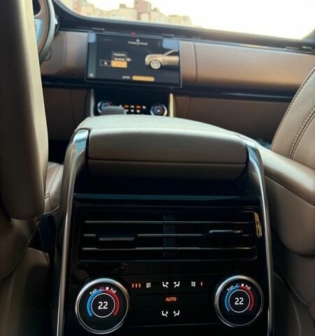 Чорний Ленд Ровер Рендж Ровер, об'ємом двигуна 3 л та пробігом 40 тис. км за 173000 $, фото 5 на Automoto.ua