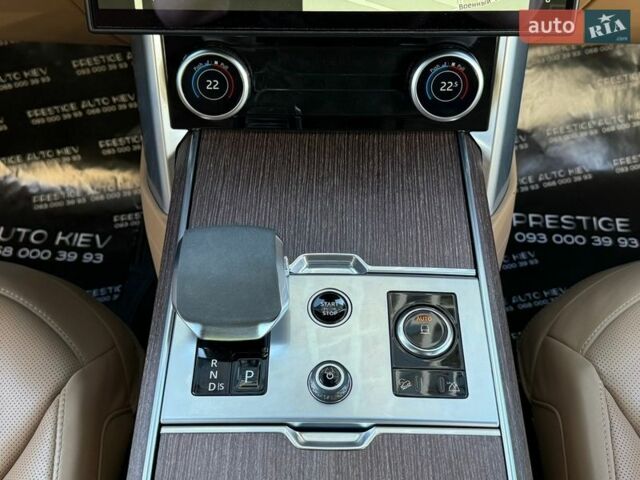 Чорний Ленд Ровер Рендж Ровер, об'ємом двигуна 3 л та пробігом 31 тис. км за 159000 $, фото 61 на Automoto.ua