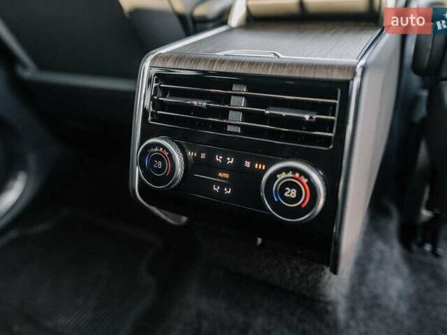 Черный Ленд Ровер Рендж Ровер, объемом двигателя 3 л и пробегом 24 тыс. км за 197000 $, фото 13 на Automoto.ua