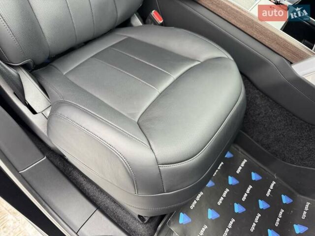 Черный Ленд Ровер Рендж Ровер, объемом двигателя 3 л и пробегом 24 тыс. км за 197000 $, фото 40 на Automoto.ua