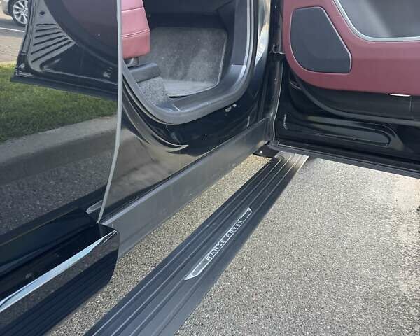 Чорний Ленд Ровер Рендж Ровер, об'ємом двигуна 3 л та пробігом 37 тис. км за 147000 $, фото 19 на Automoto.ua