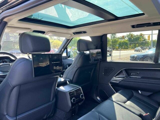 Чорний Ленд Ровер Рендж Ровер, об'ємом двигуна 4.4 л та пробігом 23 тис. км за 72000 $, фото 7 на Automoto.ua