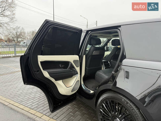 Чорний Ленд Ровер Рендж Ровер, об'ємом двигуна 4.39 л та пробігом 26 тис. км за 208000 $, фото 24 на Automoto.ua