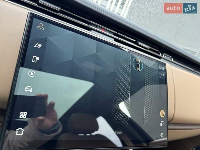 Чорний Ленд Ровер Рендж Ровер, об'ємом двигуна 4.39 л та пробігом 22 тис. км за 184444 $, фото 24 на Automoto.ua