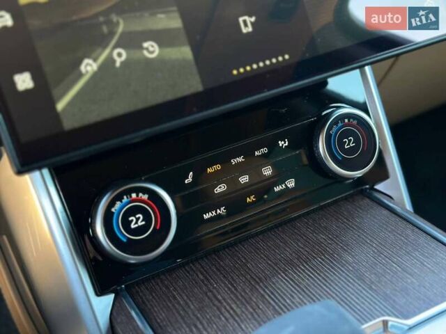 Чорний Ленд Ровер Рендж Ровер, об'ємом двигуна 4.39 л та пробігом 64 тис. км за 179900 $, фото 50 на Automoto.ua