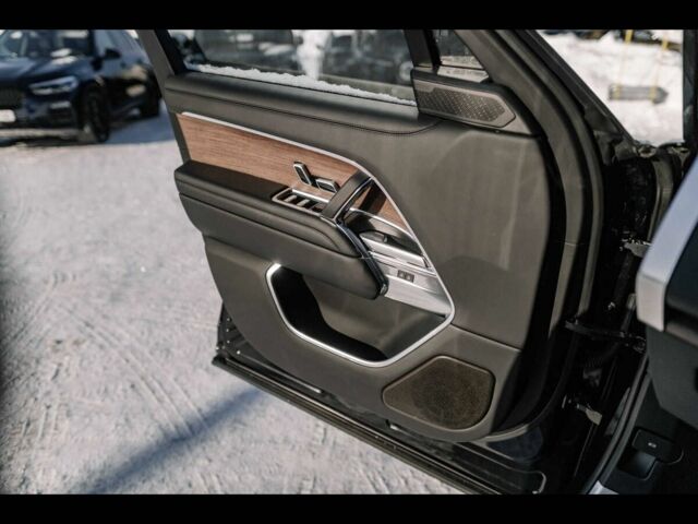 Черный Ленд Ровер Рендж Ровер, объемом двигателя 3 л и пробегом 22 тыс. км за 197000 $, фото 6 на Automoto.ua